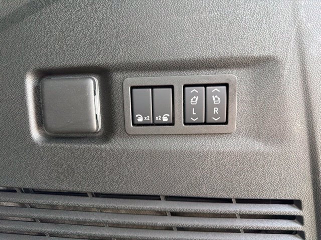 2025 GMC Yukon XL Elevation