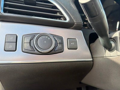 2012 Lincoln MKX Base