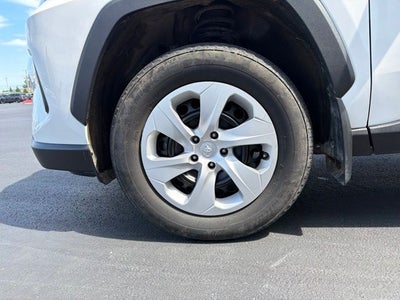 2024 Toyota RAV4 LE