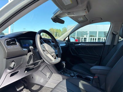 2024 Volkswagen Tiguan 2.0T SE