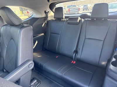 2025 Toyota Highlander Hybrid Platinum