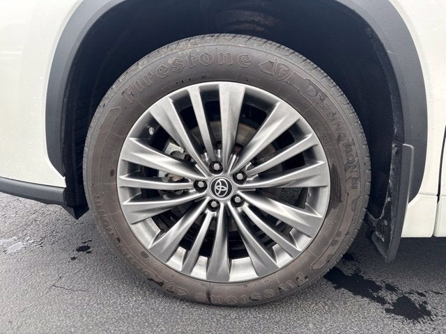 2021 Toyota Highlander Hybrid Platinum