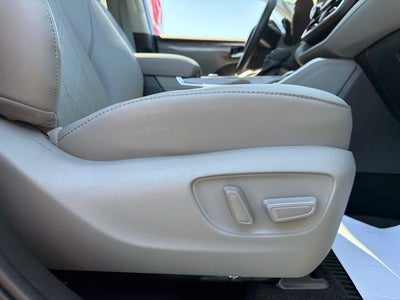 2025 Toyota Highlander Platinum
