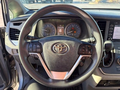 2020 Toyota Sienna LE