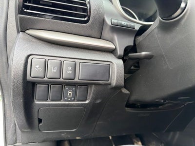 2022 Mitsubishi Eclipse Cross Base