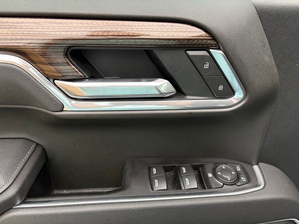 2025 Chevrolet Silverado 1500 LT LT1