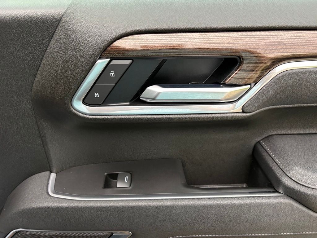 2025 Chevrolet Silverado 1500 LT LT1