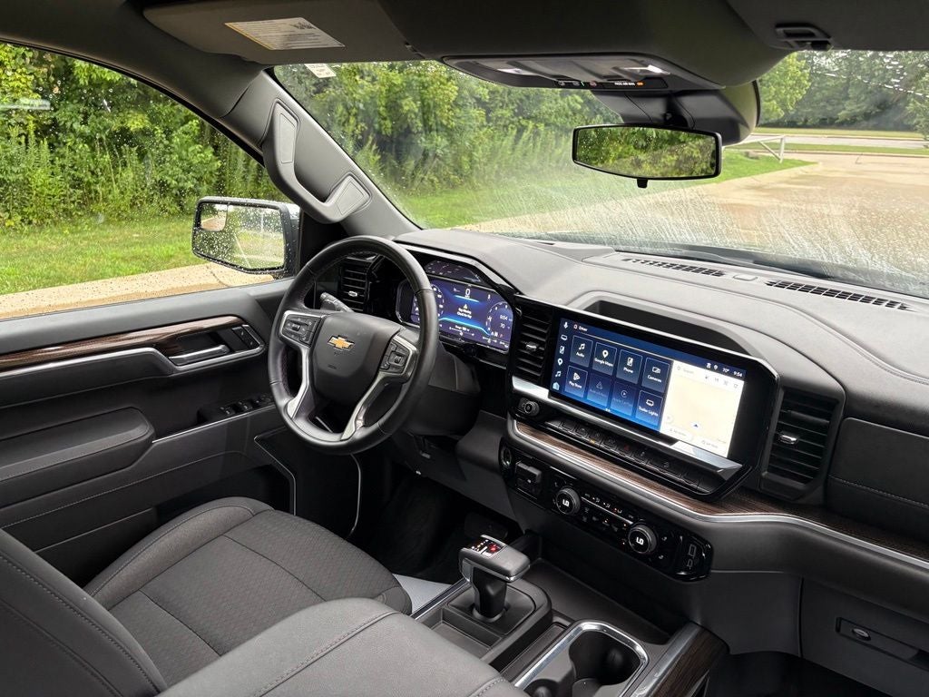 2025 Chevrolet Silverado 1500 LT LT1