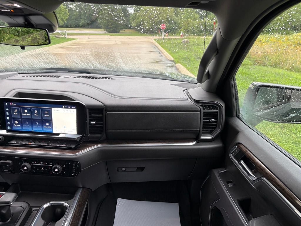 2025 Chevrolet Silverado 1500 LT LT1