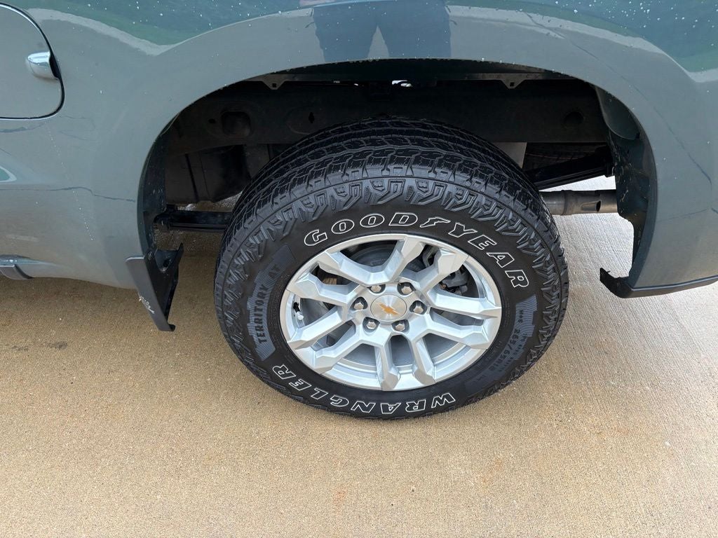 2025 Chevrolet Silverado 1500 LT LT1