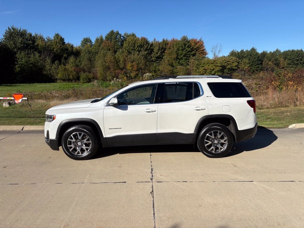 2023 GMC Acadia SLT