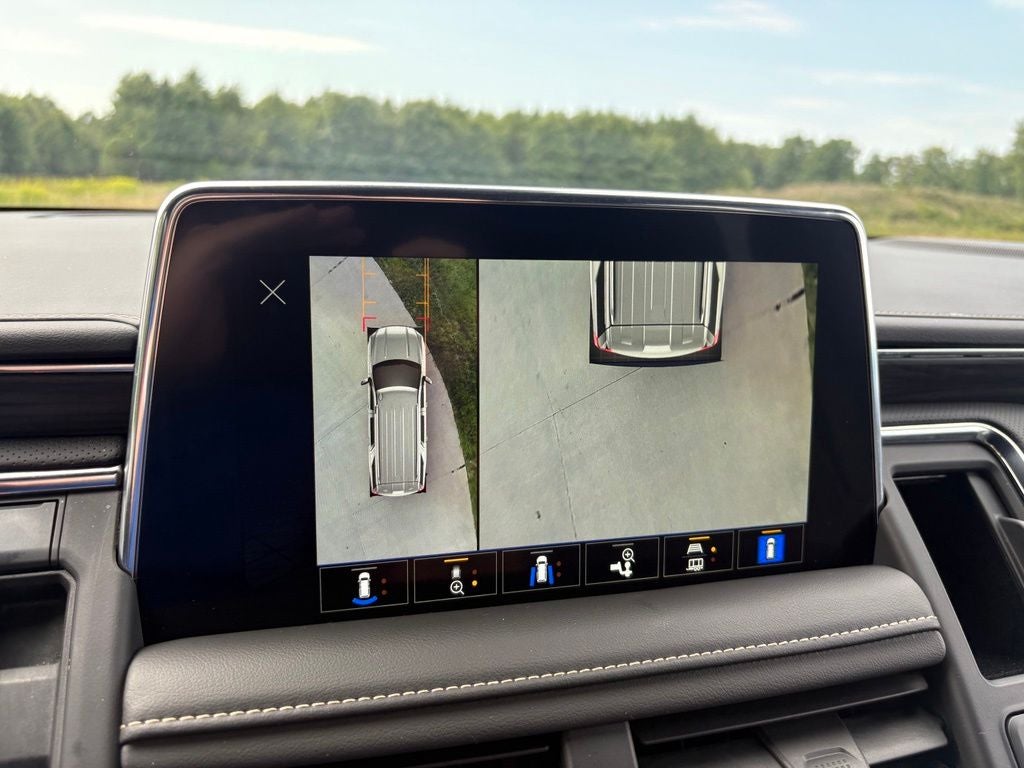 2023 GMC Yukon XL SLT