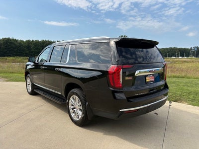 2023 GMC Yukon XL SLT