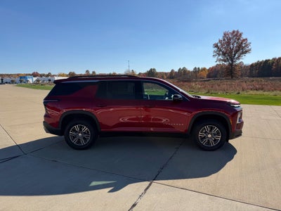 2024 Chevrolet Traverse LT