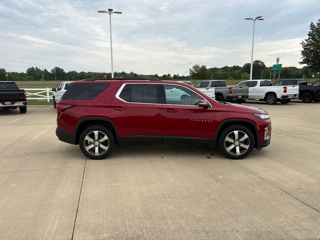 2023 Chevrolet Traverse LT Leather