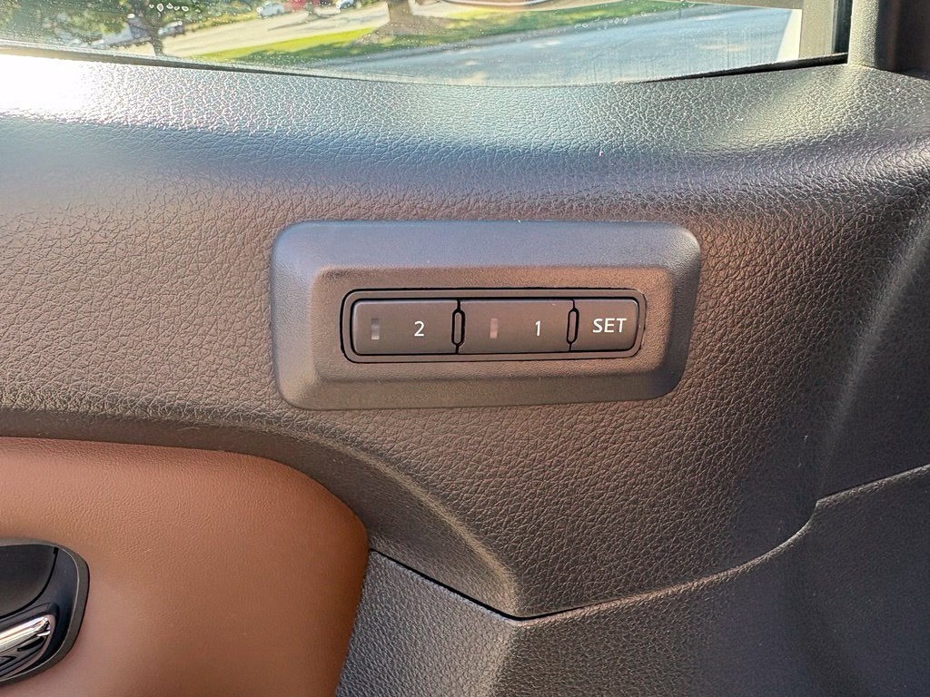 2023 Nissan Titan Platinum Reserve