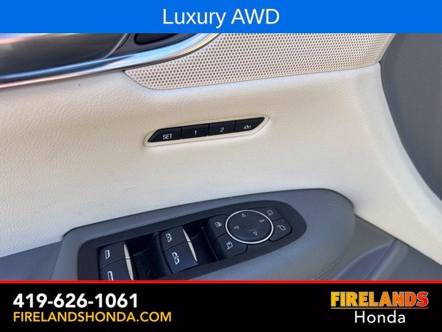 2017 Cadillac XT5 Luxury