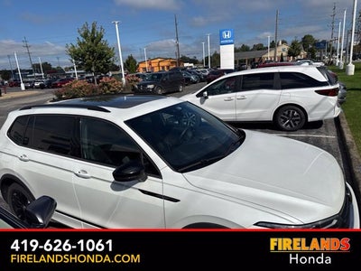 2022 Volkswagen Tiguan 2.0T SE R-Line Black