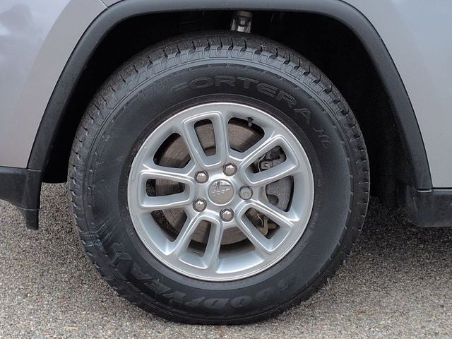 2019 Jeep Grand Cherokee Laredo E