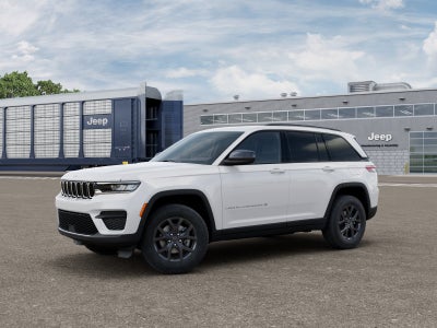 2027 Jeep Grand Cherokee Laredo