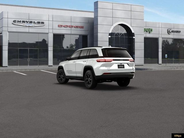 2026 Jeep Grand Cherokee Laredo Altitude