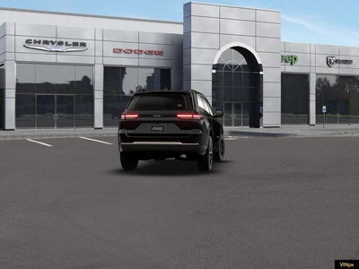 2026 Jeep Grand Cherokee Laredo Altitude