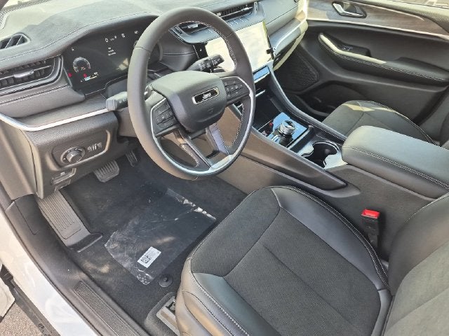 2026 Jeep Grand Cherokee Altitude