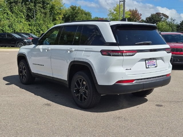 2026 Jeep Grand Cherokee Altitude
