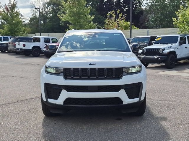 2026 Jeep Grand Cherokee Altitude