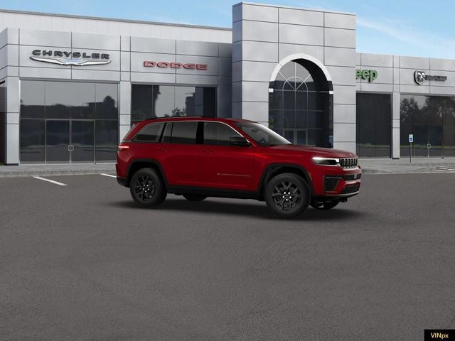 2026 Jeep Grand Cherokee Laredo Altitude