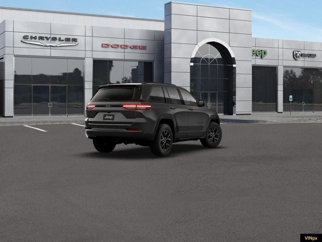 2026 Jeep Grand Cherokee Laredo Altitude