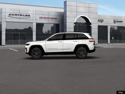 2026 Jeep Grand Cherokee Laredo Altitude