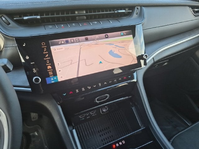 2026 Jeep Grand Cherokee Altitude