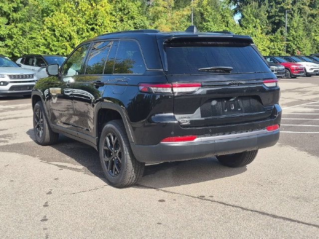 2026 Jeep Grand Cherokee Altitude