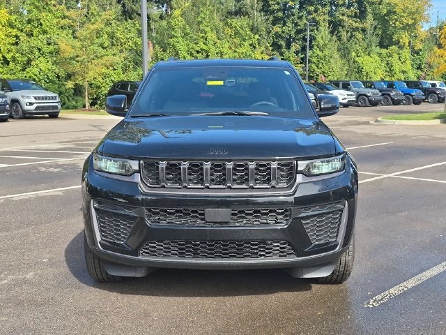 2026 Jeep Grand Cherokee Altitude