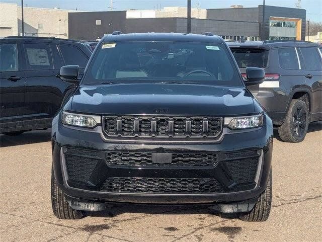 2026 Jeep Grand Cherokee Laredo