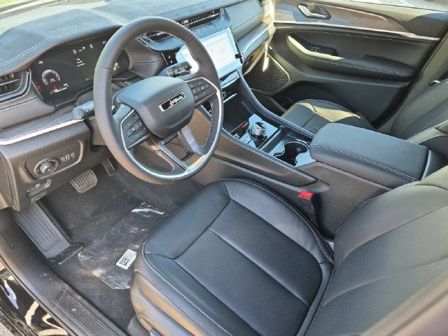 2027 Jeep Grand Cherokee L Limited Reserve