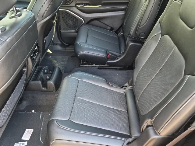 2027 Jeep Grand Cherokee L Limited Reserve