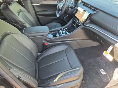 2027 Jeep Grand Cherokee L Limited Reserve