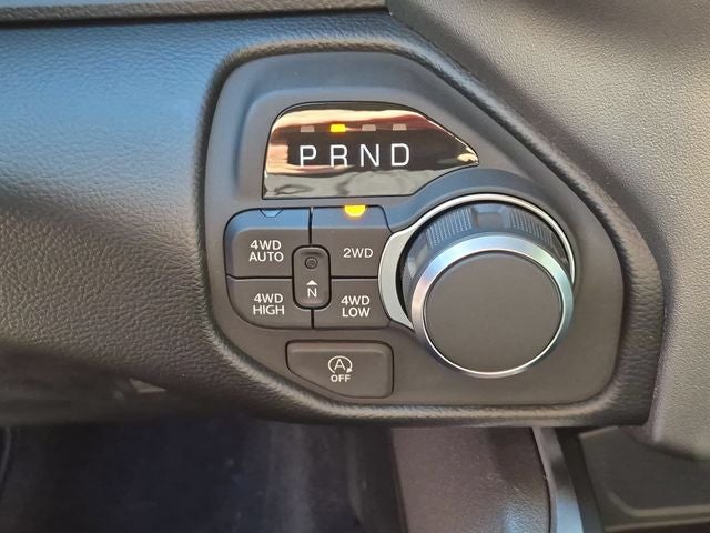2027 RAM 1500 Big Horn/Lone Star