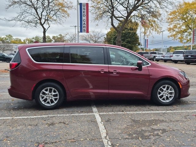 Used 2017 Chrysler Pacifica Touring with VIN 2C4RC1DG0HR516002 for sale in Village Of Clarkston, MI