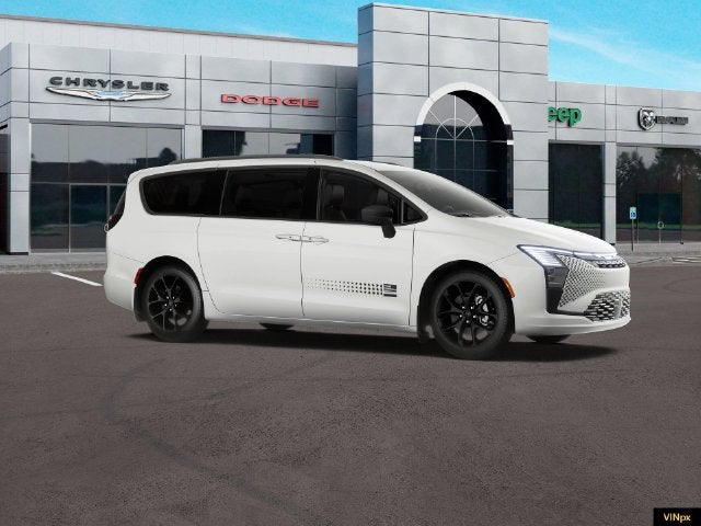 2027 Chrysler Pacifica Select