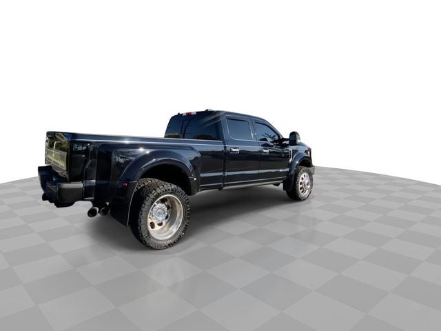 2022 Ford F-450SD Limited DRW