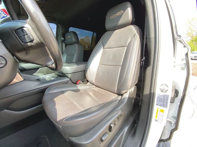 2022 Chevrolet Suburban High Country