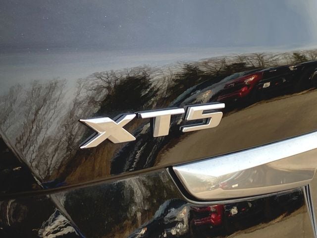 2019 Cadillac XT5 Platinum