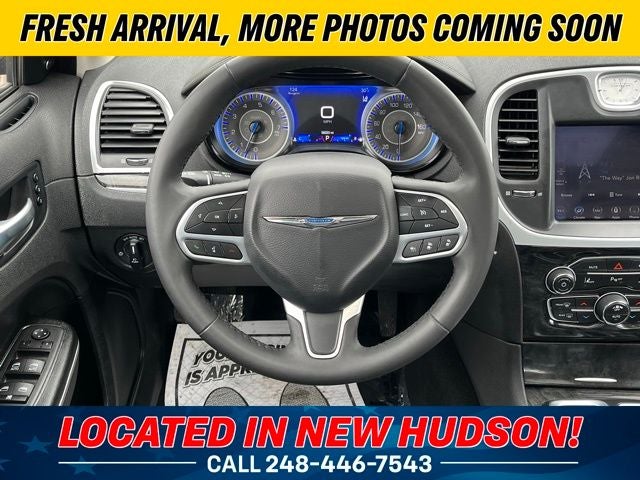 2023 Chrysler 300 Touring