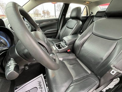 2023 Chrysler 300 Touring