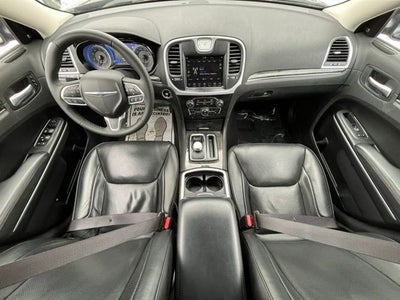 2023 Chrysler 300 Touring