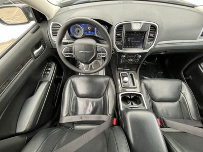 2023 Chrysler 300 Touring