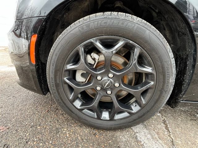 2023 Chrysler 300 Touring